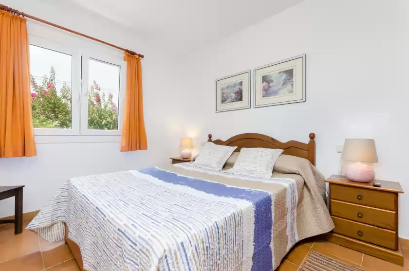 Holiday rentals in Can mestral, Badia Blava