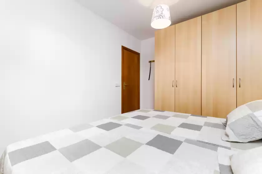 Holiday rentals in Can mestral, Badia Blava