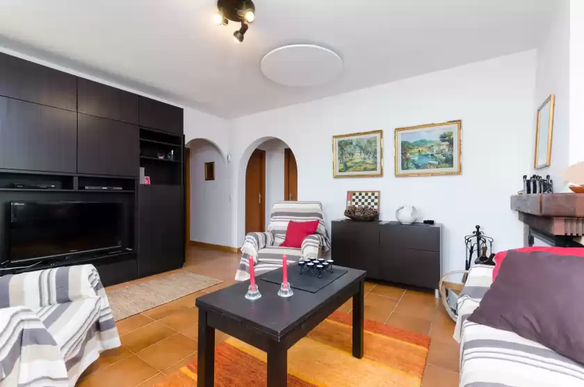 Holiday rentals in Can mestral, Badia Blava