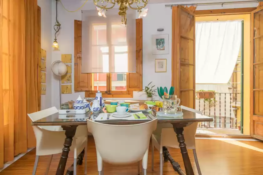 Holiday rentals in Miraclet - adults only, Palma