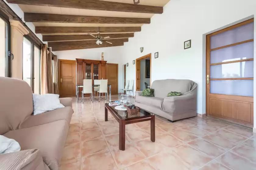 Holiday rentals in Finca calderitx, Ariany