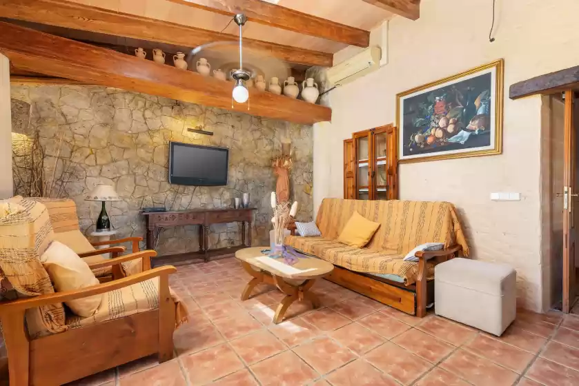 Holiday rentals in El reboster (carboneras), Maria de la Salut