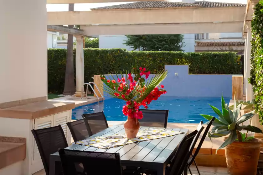 Holiday rentals in Estrel, Can Picafort
