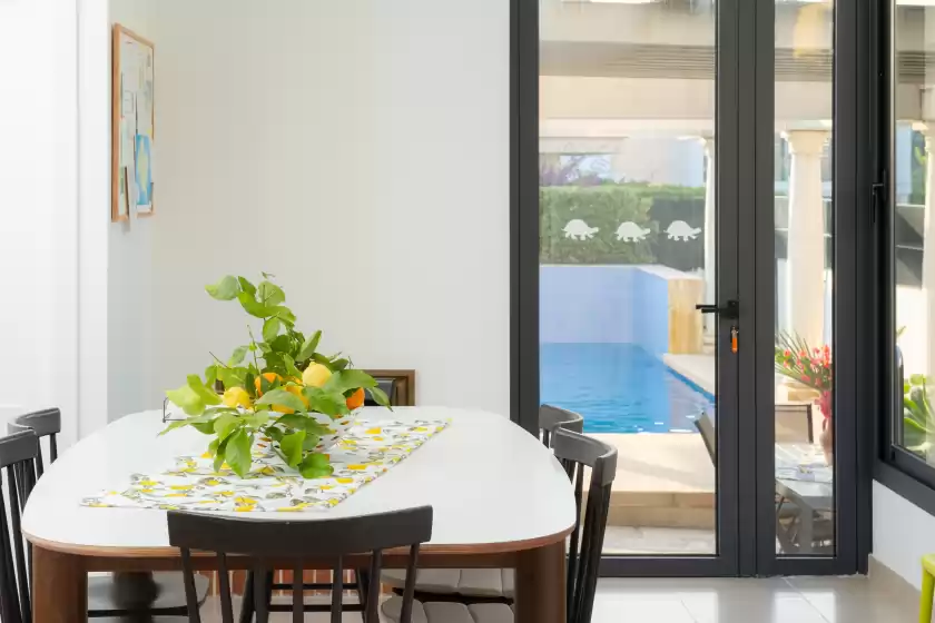Holiday rentals in Estrel, Can Picafort