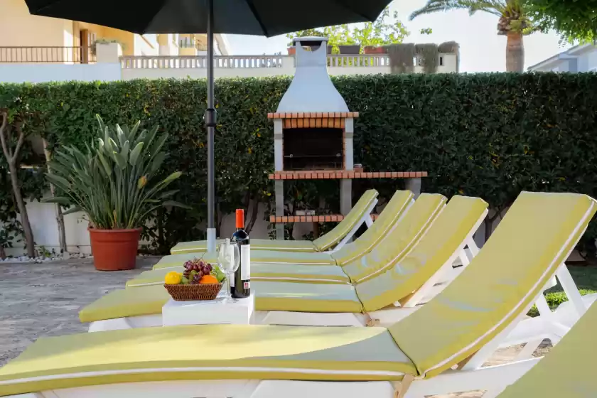 Holiday rentals in Estrel, Can Picafort
