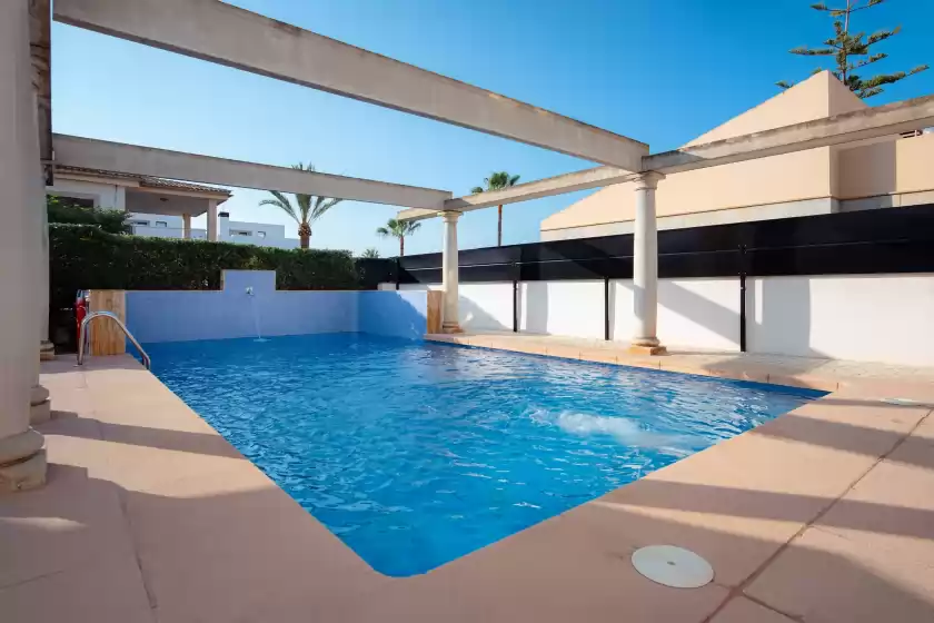 Holiday rentals in Estrel, Can Picafort