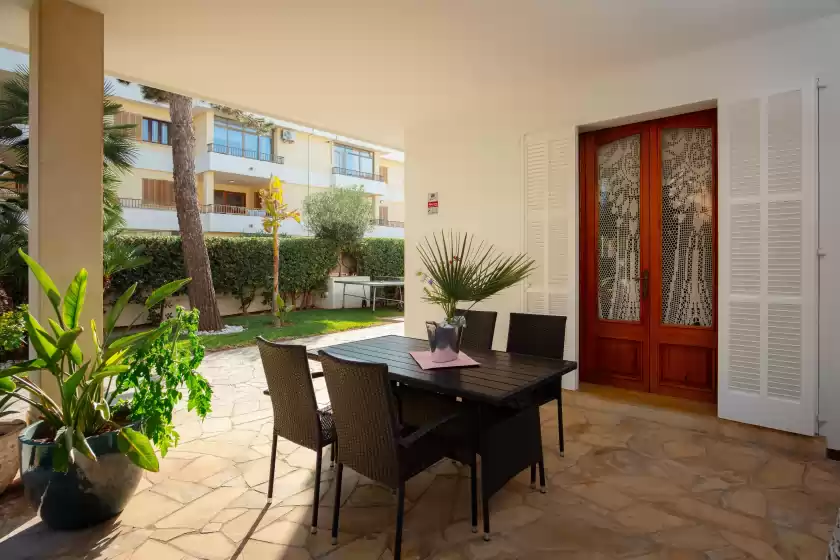 Holiday rentals in Estrel, Can Picafort