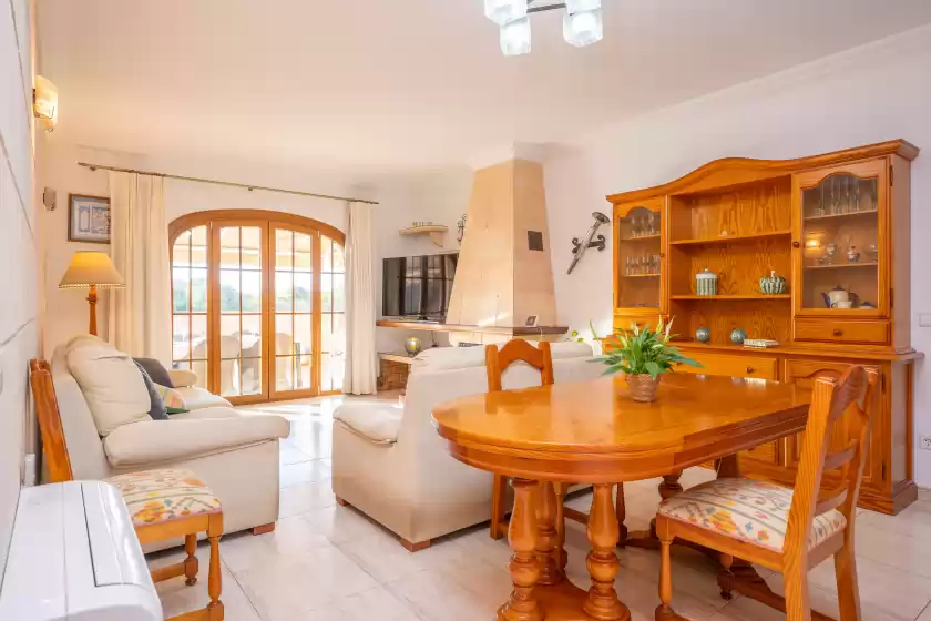 Holiday rentals in Villalonga, Maria de la Salut