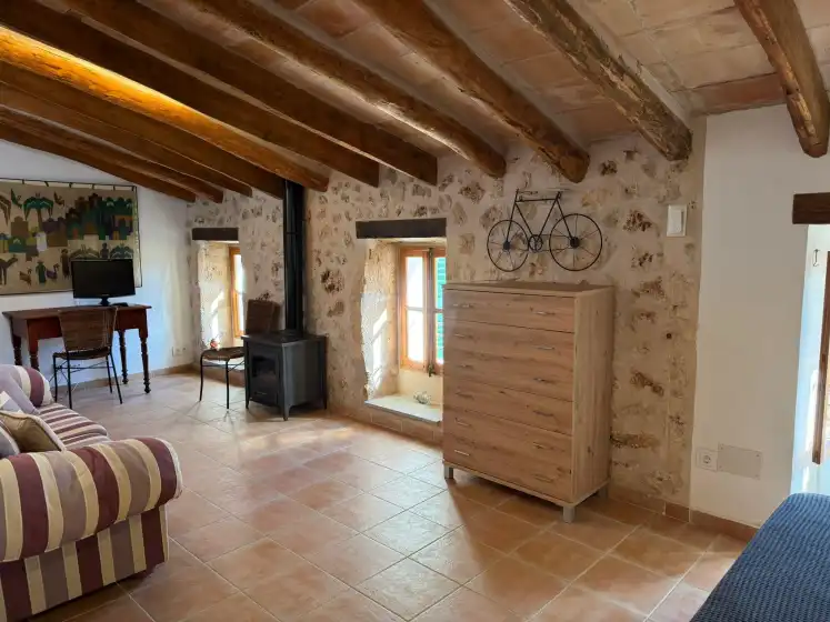 Holiday rentals in Sa teulera de pina, Pina
