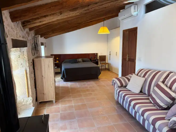 Holiday rentals in Sa teulera de pina, Pina