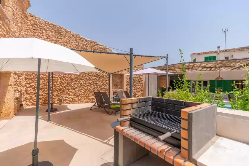 Holiday rentals in Sa teulera de pina, Pina