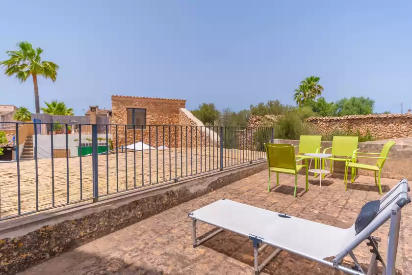 Holiday rentals in Sa teulera de pina, Pina