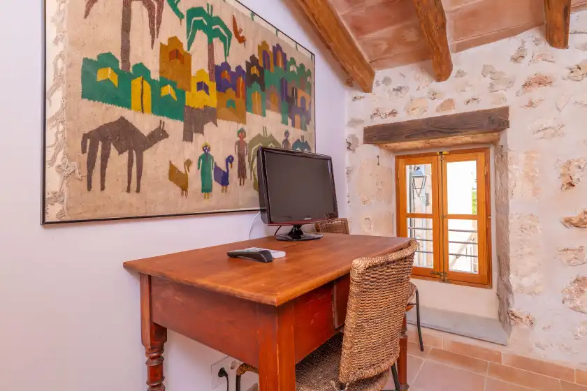 Holiday rentals in Sa teulera de pina, Pina