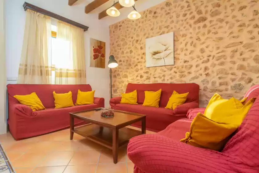 Holiday rentals in N'amera, Campos