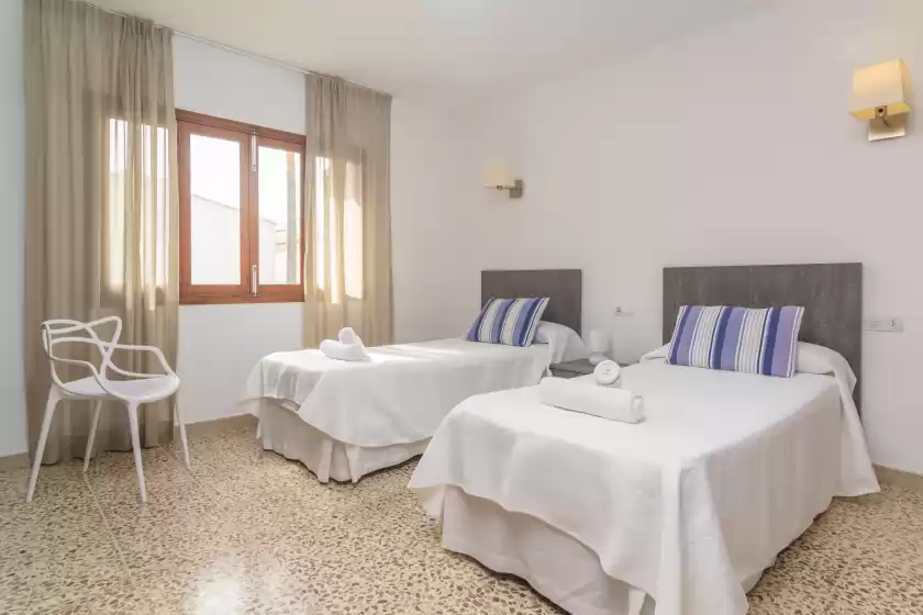 Holiday rentals in Violeta de mar, Platja de Muro