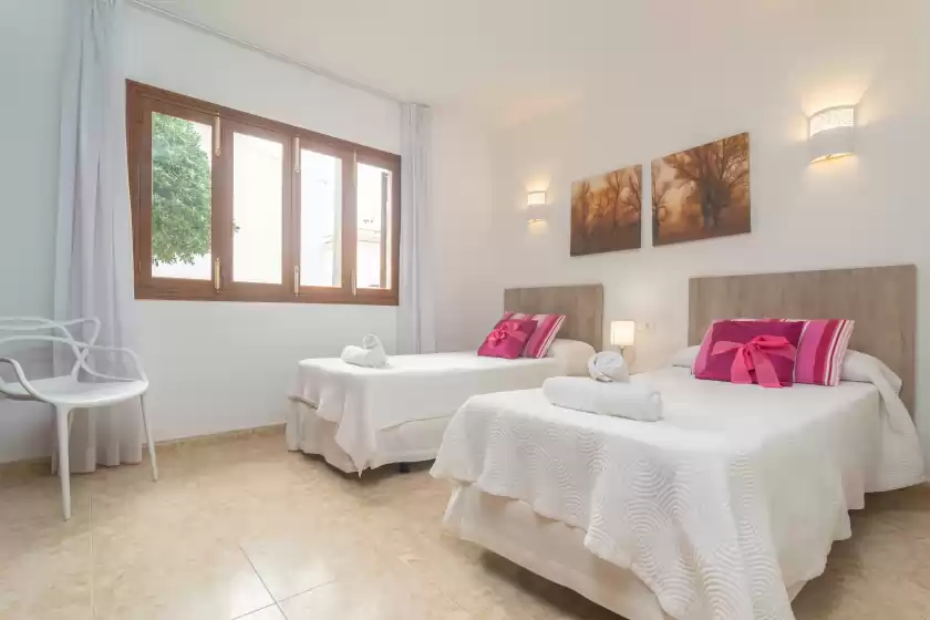 Holiday rentals in Violeta de mar, Platja de Muro