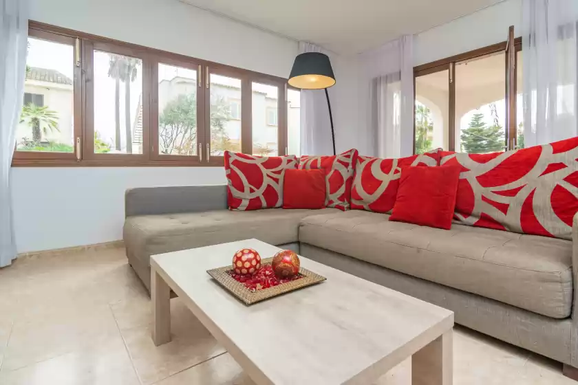 Holiday rentals in Violeta de mar, Platja de Muro