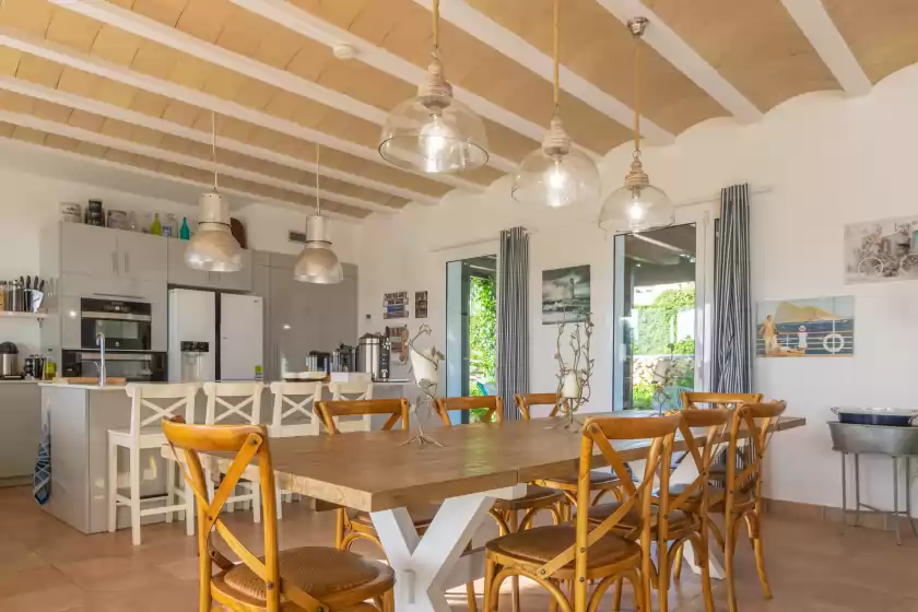 Holiday rentals in Villa binimigi, Platja de Binisafúller