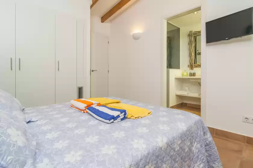 Holiday rentals in Villa binimigi, Platja de Binisafúller