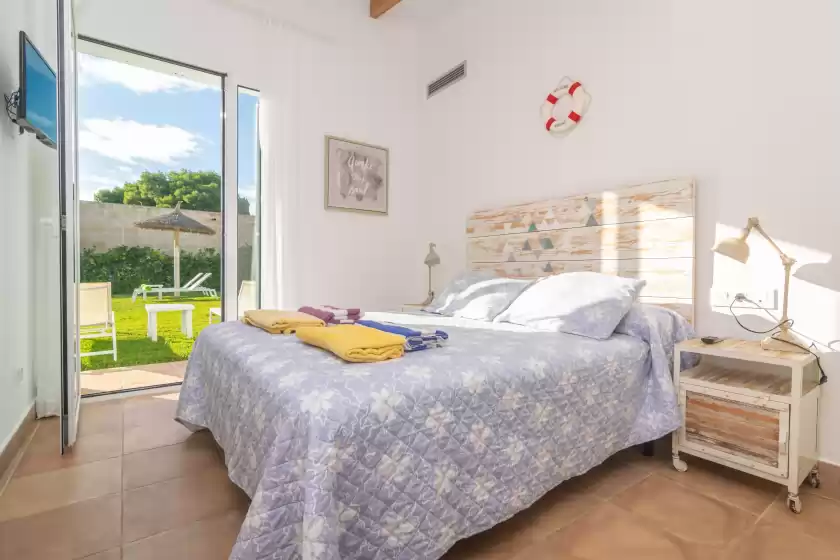 Holiday rentals in Villa binimigi, Platja de Binisafúller