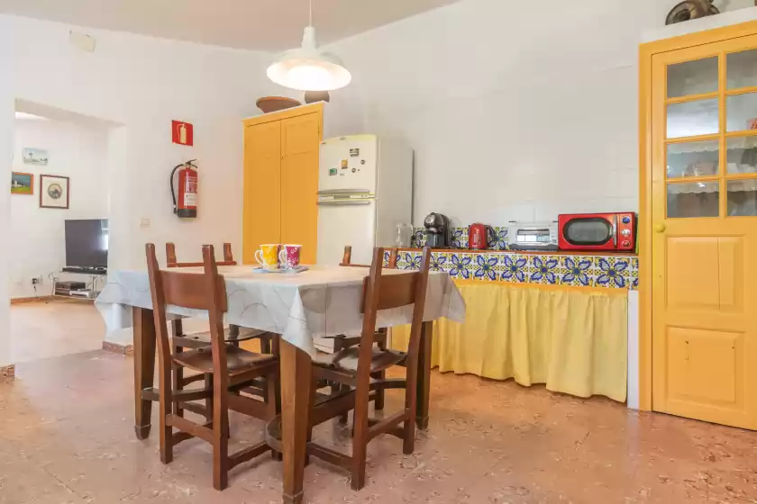 Holiday rentals in Malbuger vell 4, Llucmaçanes