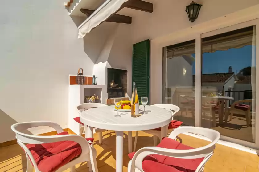 Holiday rentals in Filippi, Es Mercadal