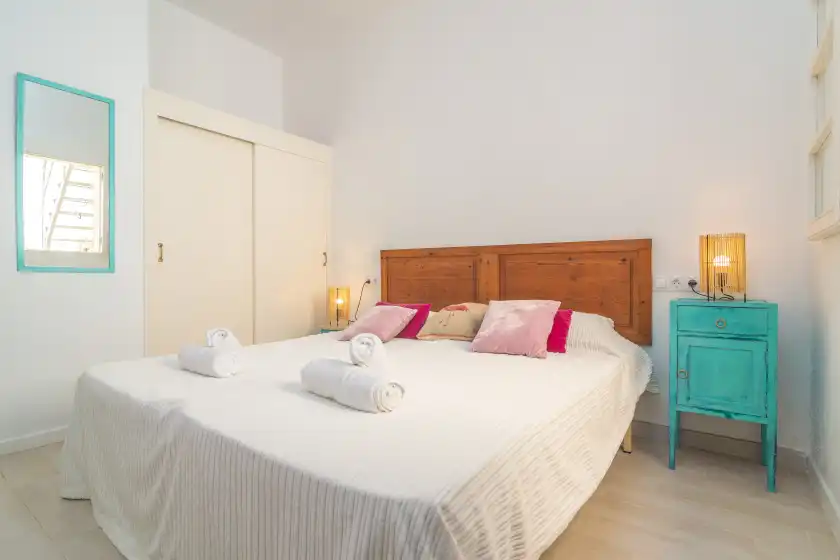 Holiday rentals in Vell mari 6, s'Illot