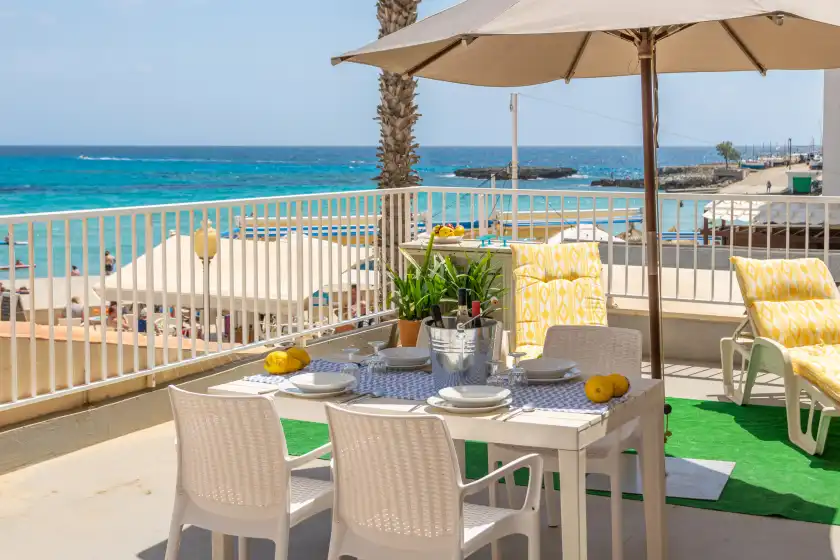 Holiday rentals in Vell mari 6