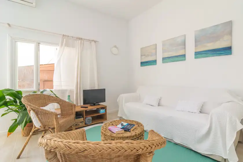 Holiday rentals in Vell mari 6, s'Illot