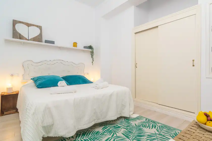 Holiday rentals in Vell mari 6, s'Illot