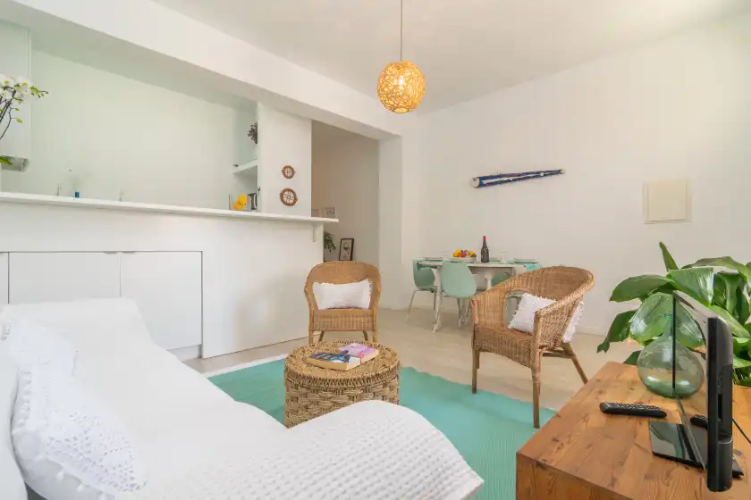 Holiday rentals in Vell mari 6, s'Illot
