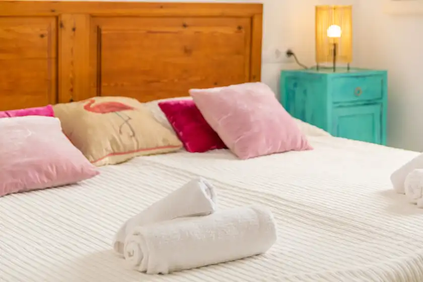 Holiday rentals in Vell mari 6, s'Illot