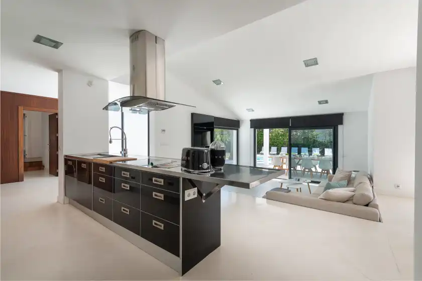 Holiday rentals in Casa blanca nº 1, Costa des Pins