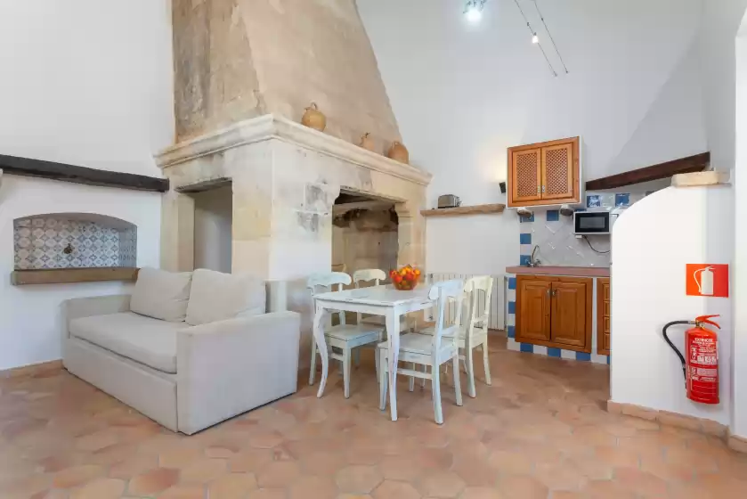 Holiday rentals in Sa franquesa vella - josé despuig, Vilafranca de Bonany