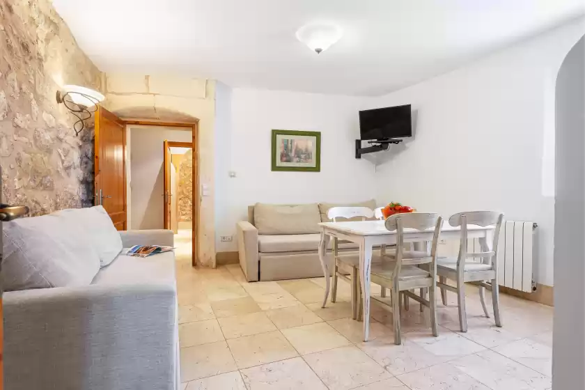 Holiday rentals in Sa franquesa vella - ferran malferit, Vilafranca de Bonany