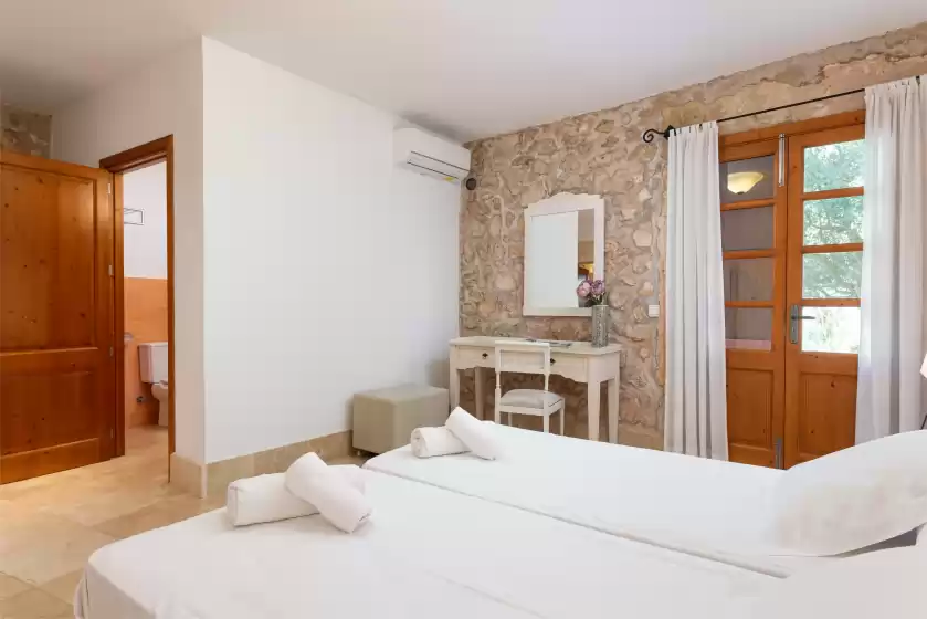 Holiday rentals in Sa franquesa vella - ferran malferit, Vilafranca de Bonany