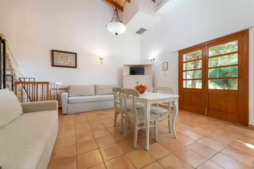 Holiday rentals in Sa franquesa vella - ferran moix, Vilafranca de Bonany