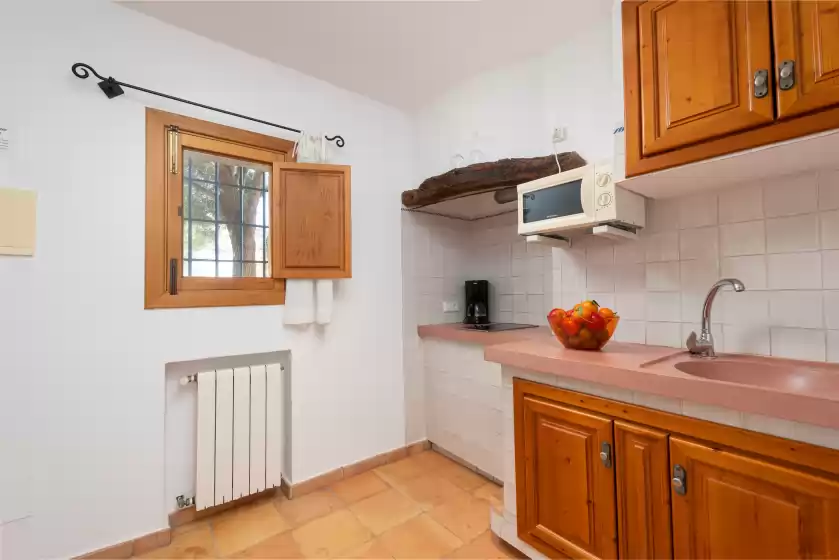 Holiday rentals in Sa franquesa vella - ferran moix, Vilafranca de Bonany