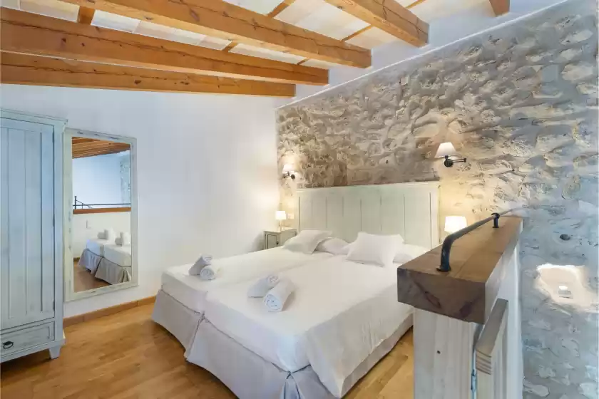 Holiday rentals in Sa franquesa vella - ferran moix, Vilafranca de Bonany