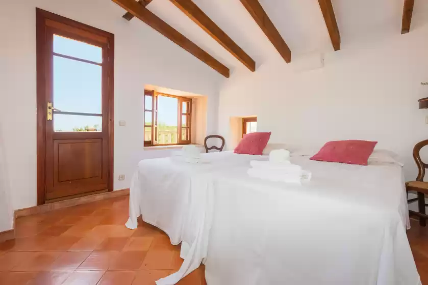 Holiday rentals in Hortella (ecofinca), Sant Joan