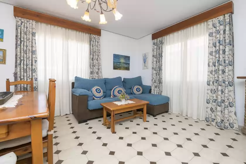 Holiday rentals in Fuentes del colorao, Barrio Nuevo