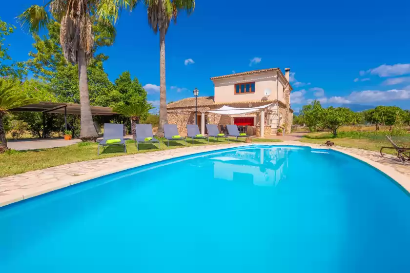 Holiday rentals in Son figuerola