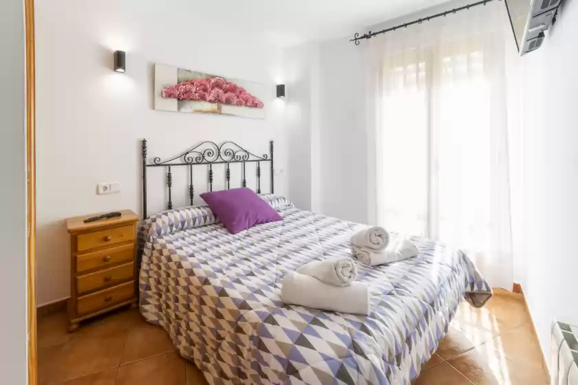 Holiday rentals in Carrebaix ii, Orba