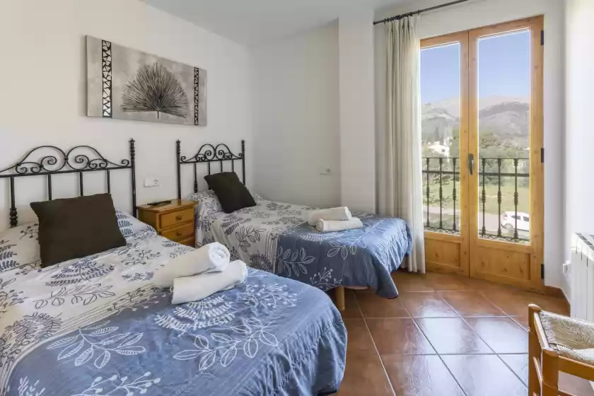 Holiday rentals in Carrebaix iv, Orba