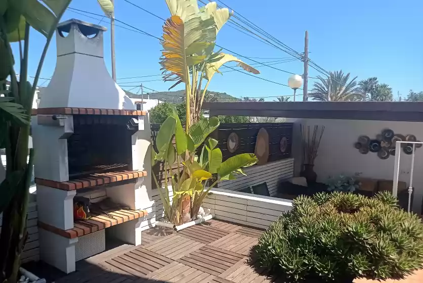 Holiday rentals in Villa moomins, Jesús