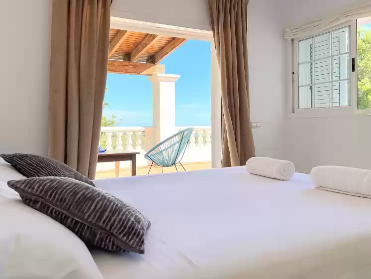 Holiday rentals in Villa ola, Sant Jordi de ses Salines