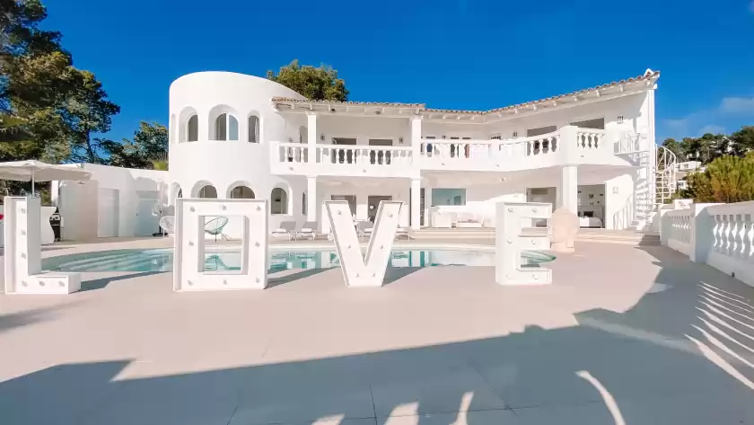 Holiday rentals in Villa perla blanca, Jesús