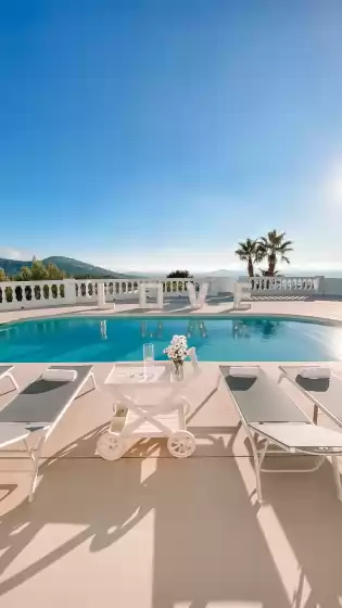 Holiday rentals in Villa perla blanca, Jesús