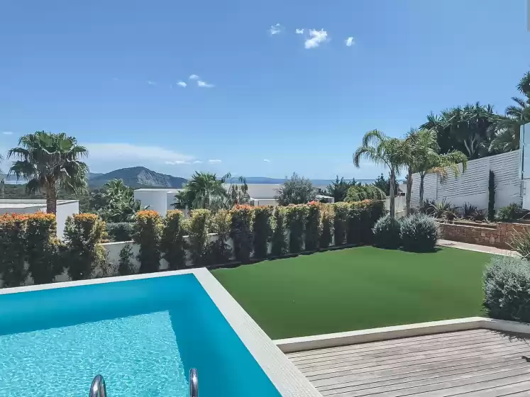 Holiday rentals in Villa riley, es Cubells