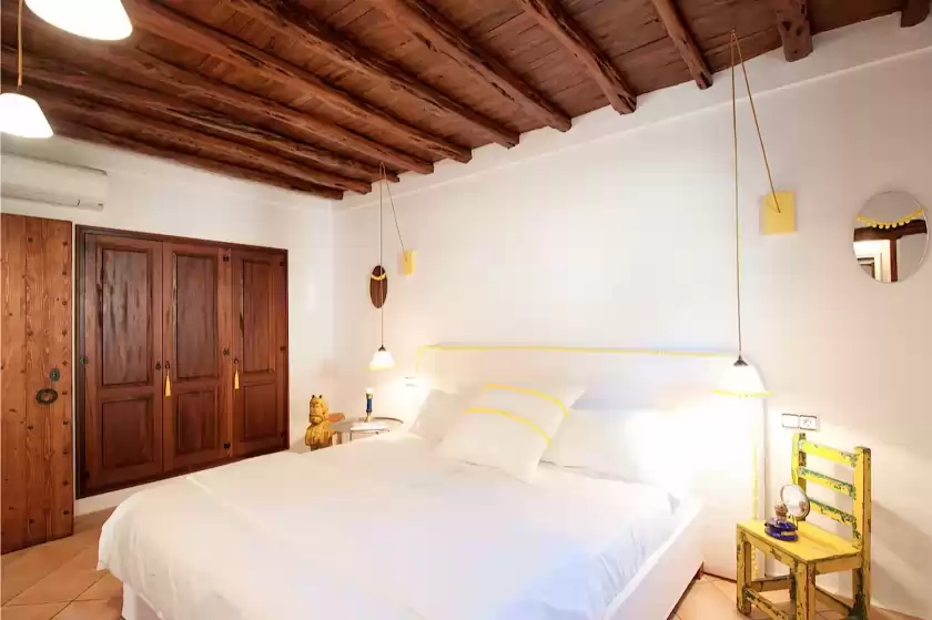 Holiday rentals in Can blaia, Sant Llorenç de Balàfia